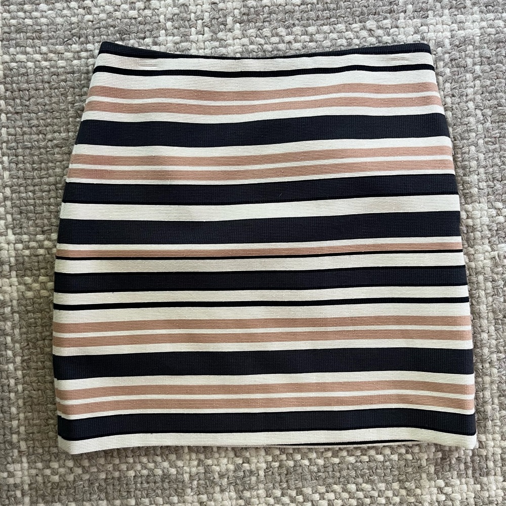 Loft skirt